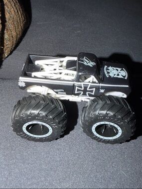 Hot Wheels WWE Triple H Monster Truck Collectible Brand New Without Box Souvenir